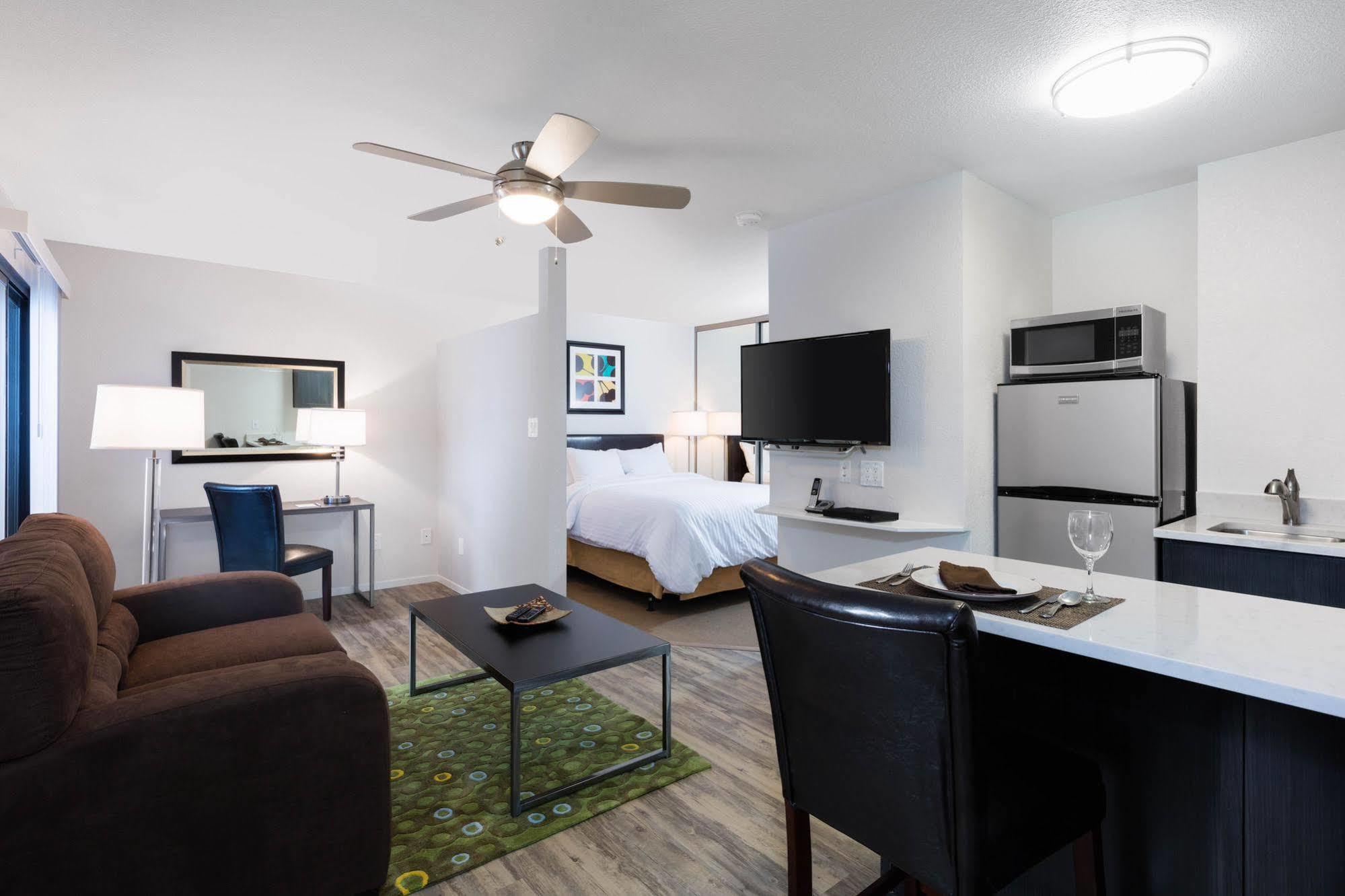 Oakwood Silicon Valley Саннивейл Экстерьер фото